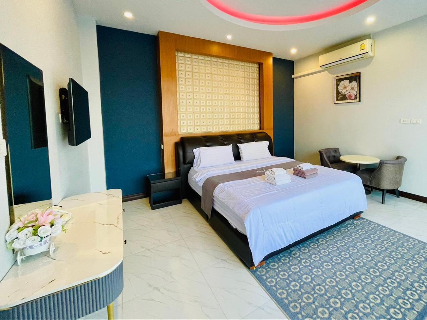 Davinci Pool * Pattaya