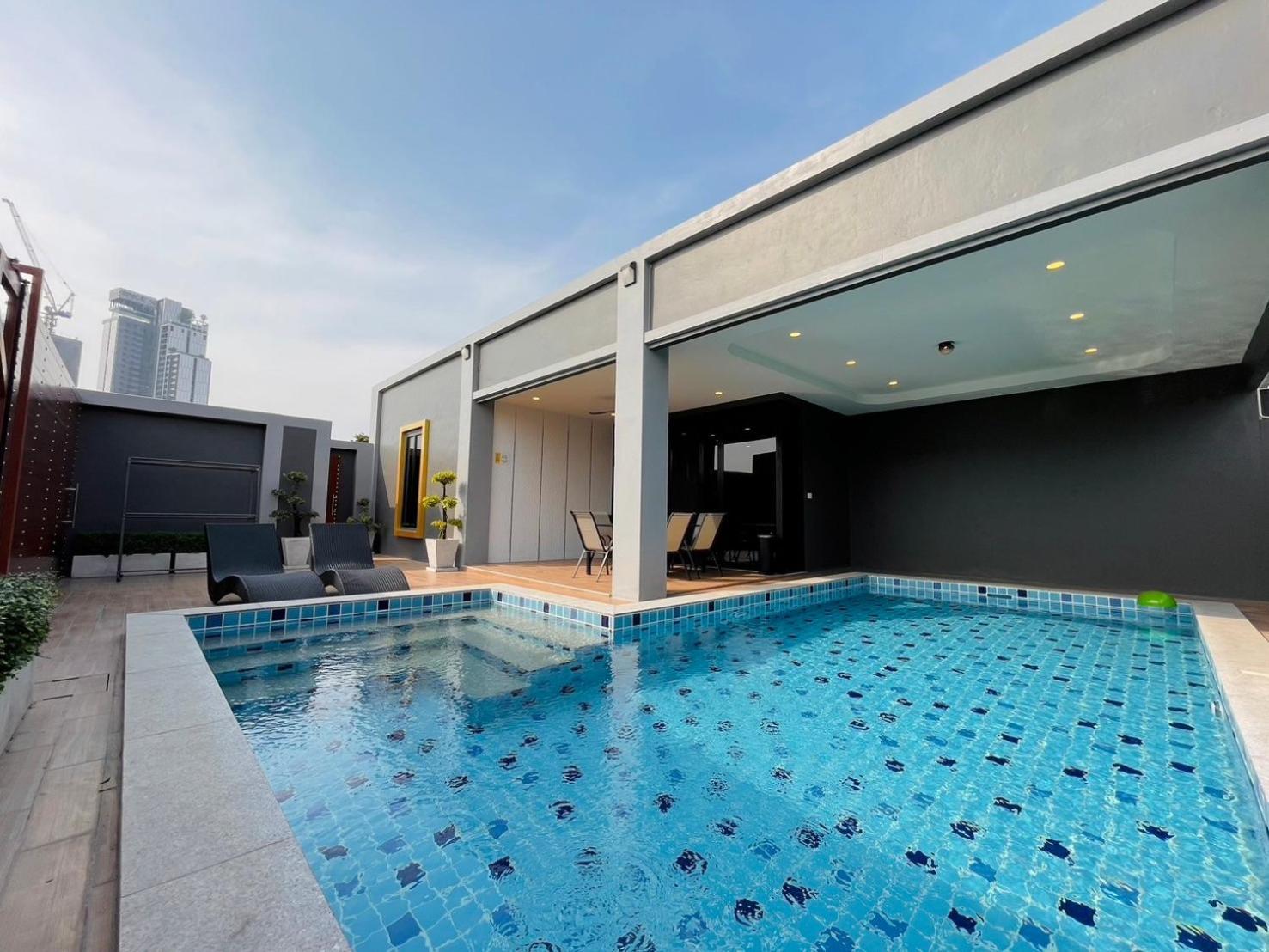 Davinci Pool Pattaya