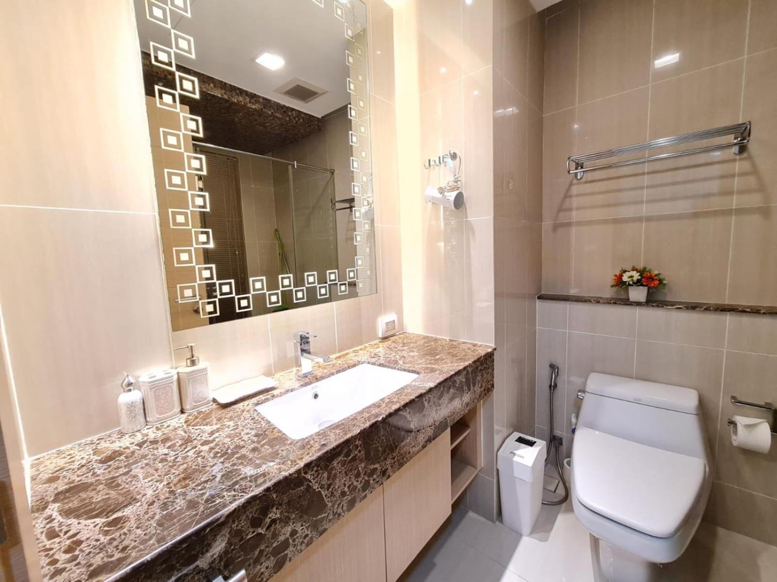 Seaview - The Palm Wongamat - Beachfront 19 Floor *
