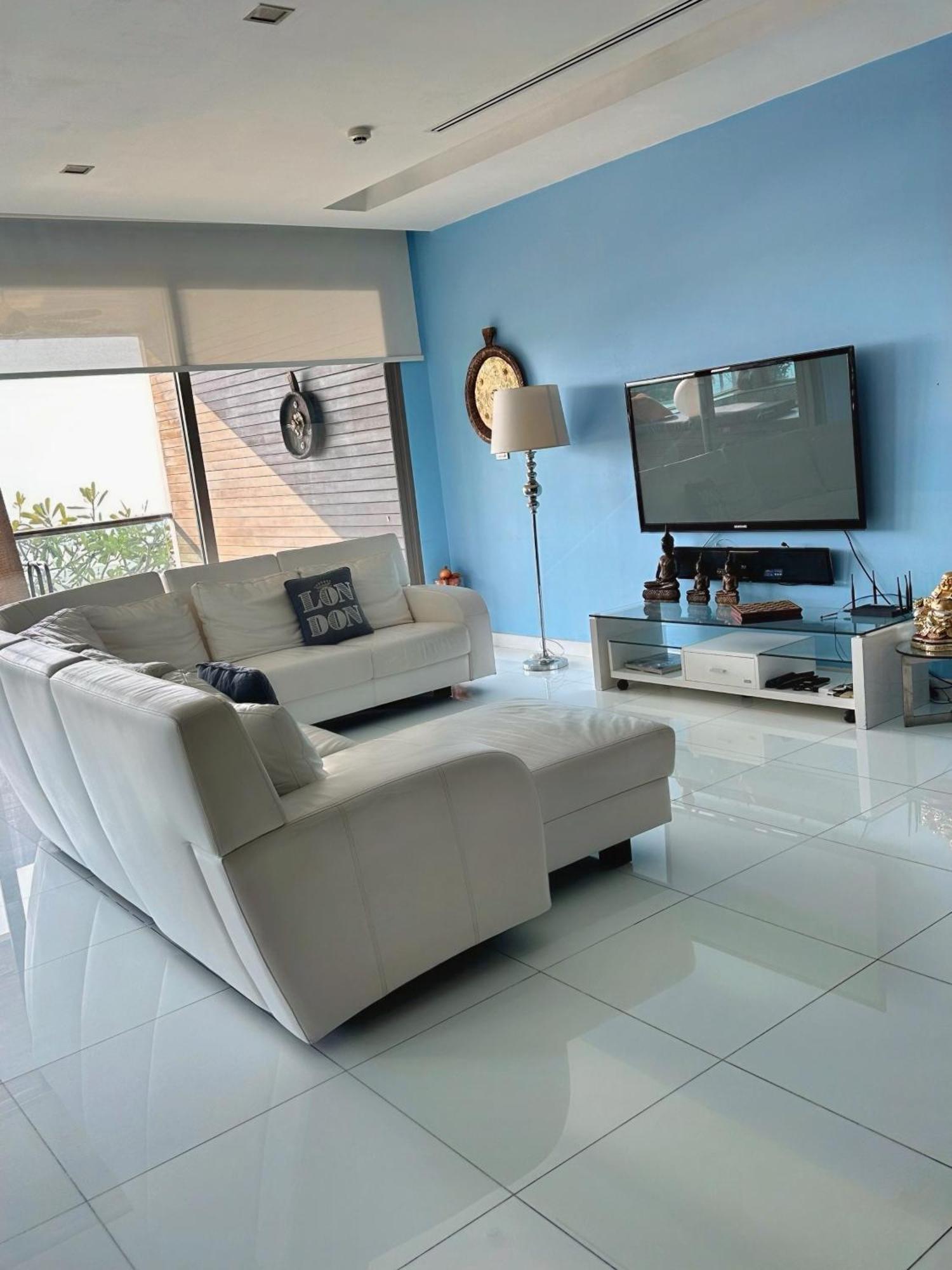 Apartment Luxury Beachfront With Ocean Views *