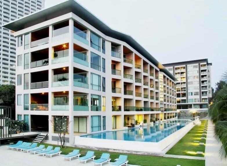 Apartment Luxury Beachfront With Ocean Views Pattaya