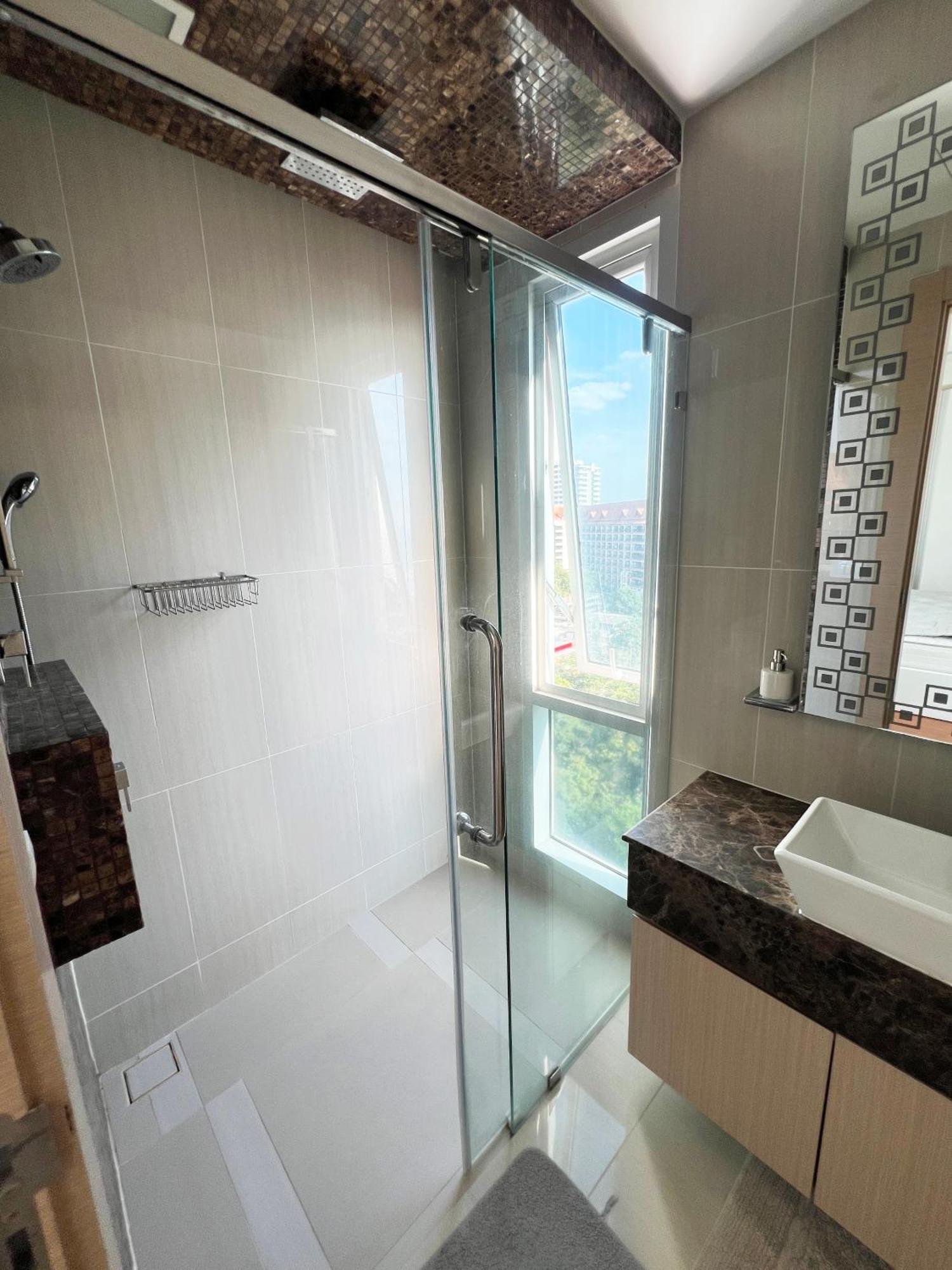 The Palm Wongamat - 2br Luxury Beachfront - Ocean View