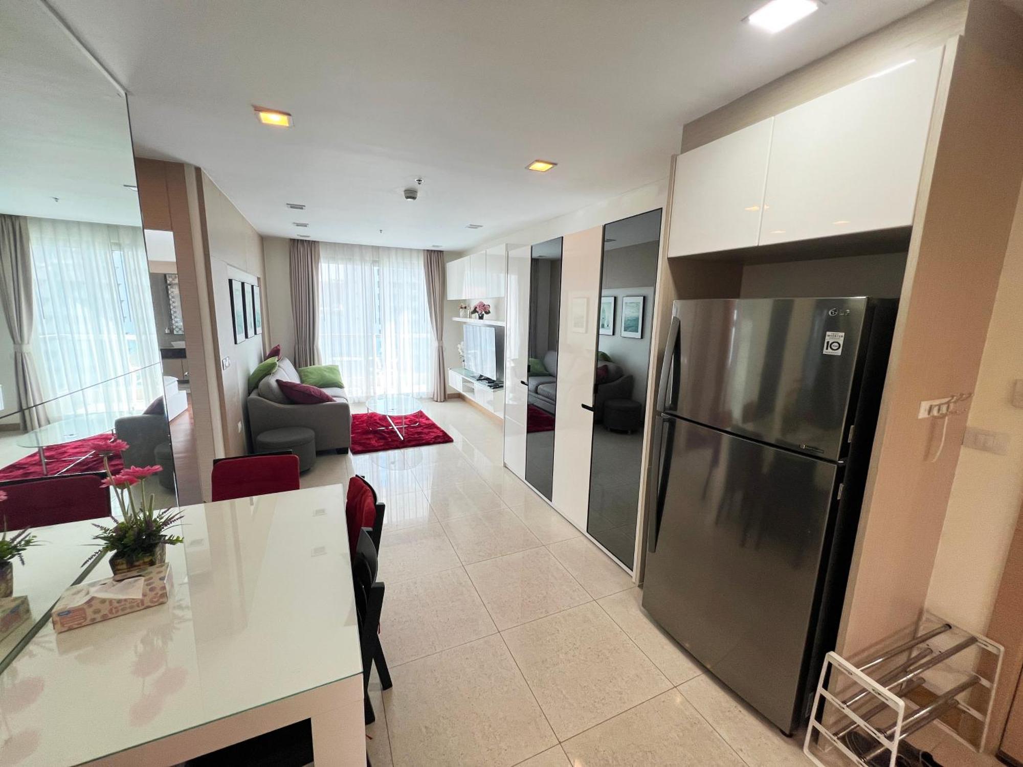 Apartment The Palm Wongamat - 2br Luxury Beachfront - Ocean View