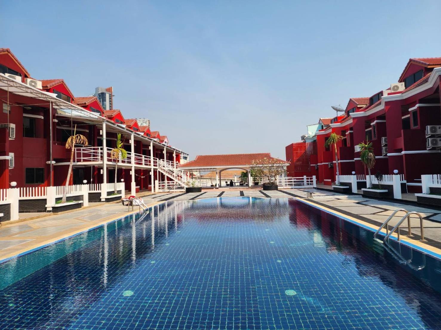 Arawana Regency North 4*