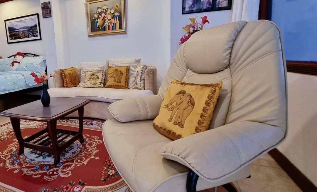 Apartment Yensabai Condotel 250 Metres To Walking Street Pattaya
