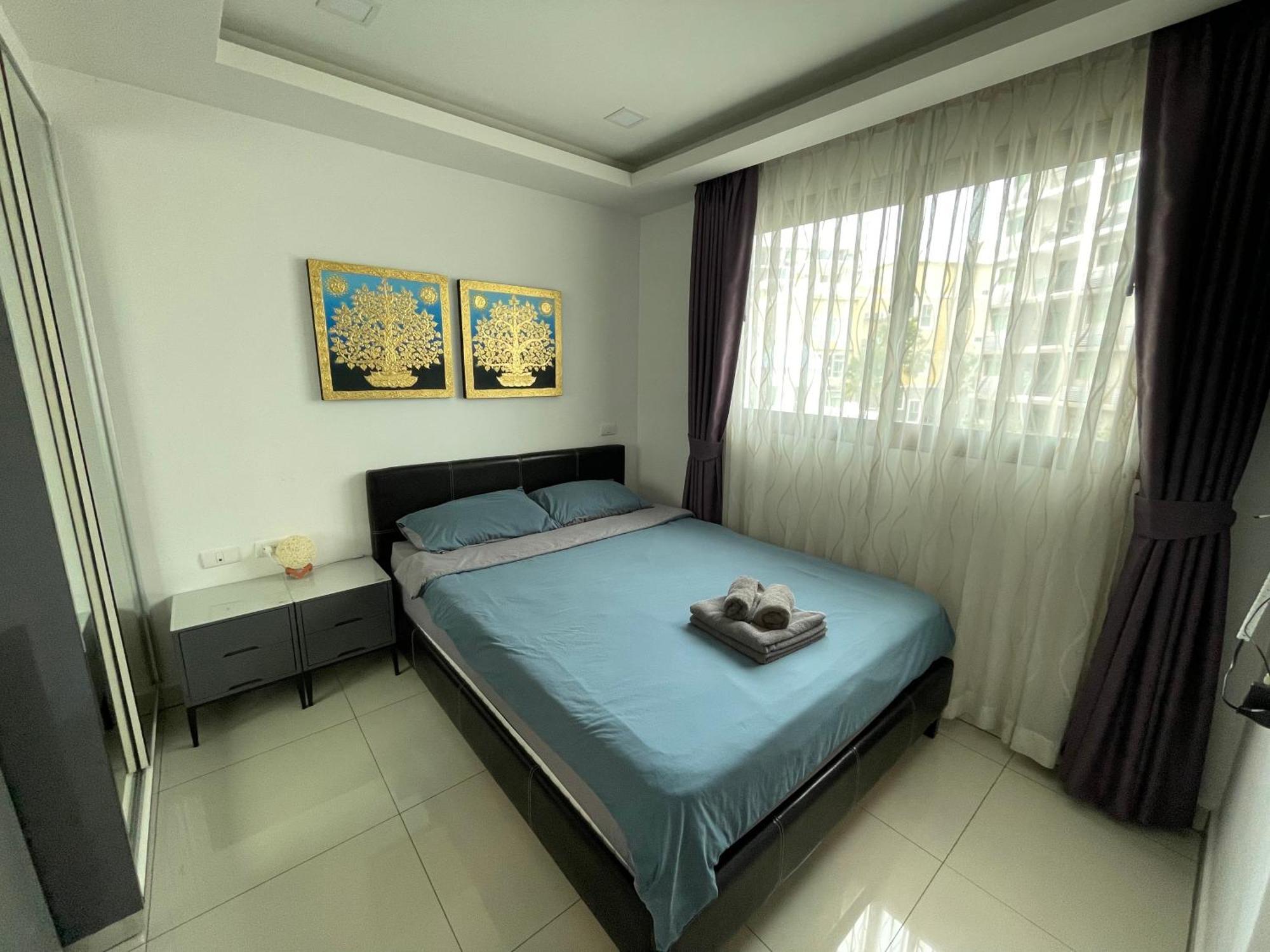 Arcadia Condo: Spacious 3-room With Entertainment & Amenities