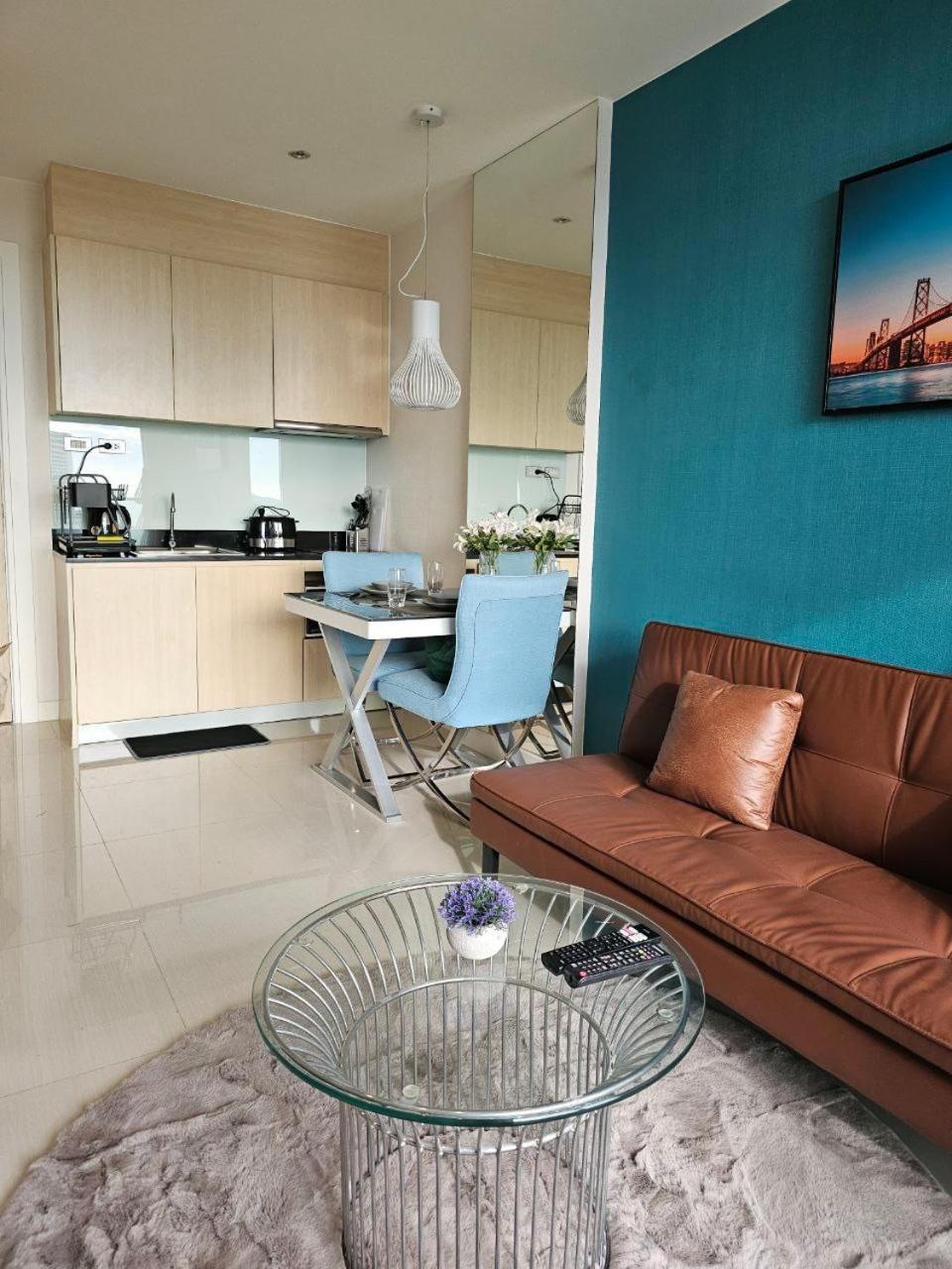 1 Bed With Seaview Apartment Pattaya