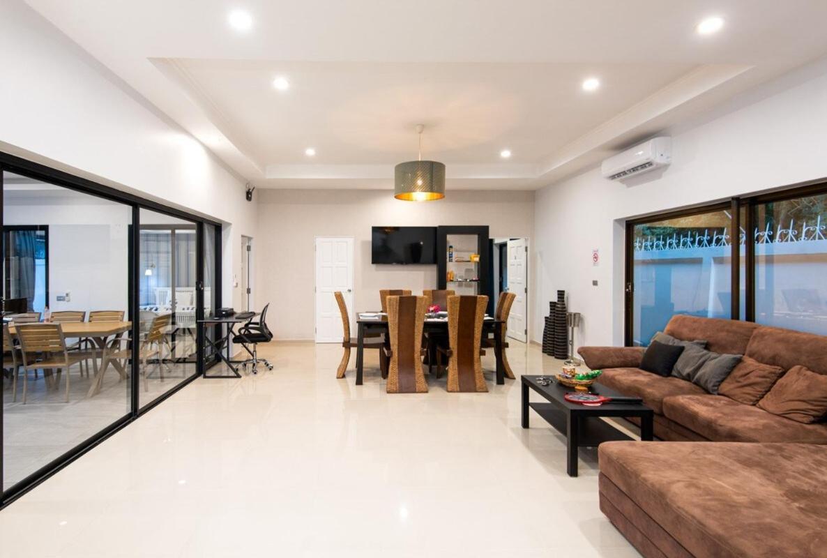 The Grand Oasis Villa Pattaya