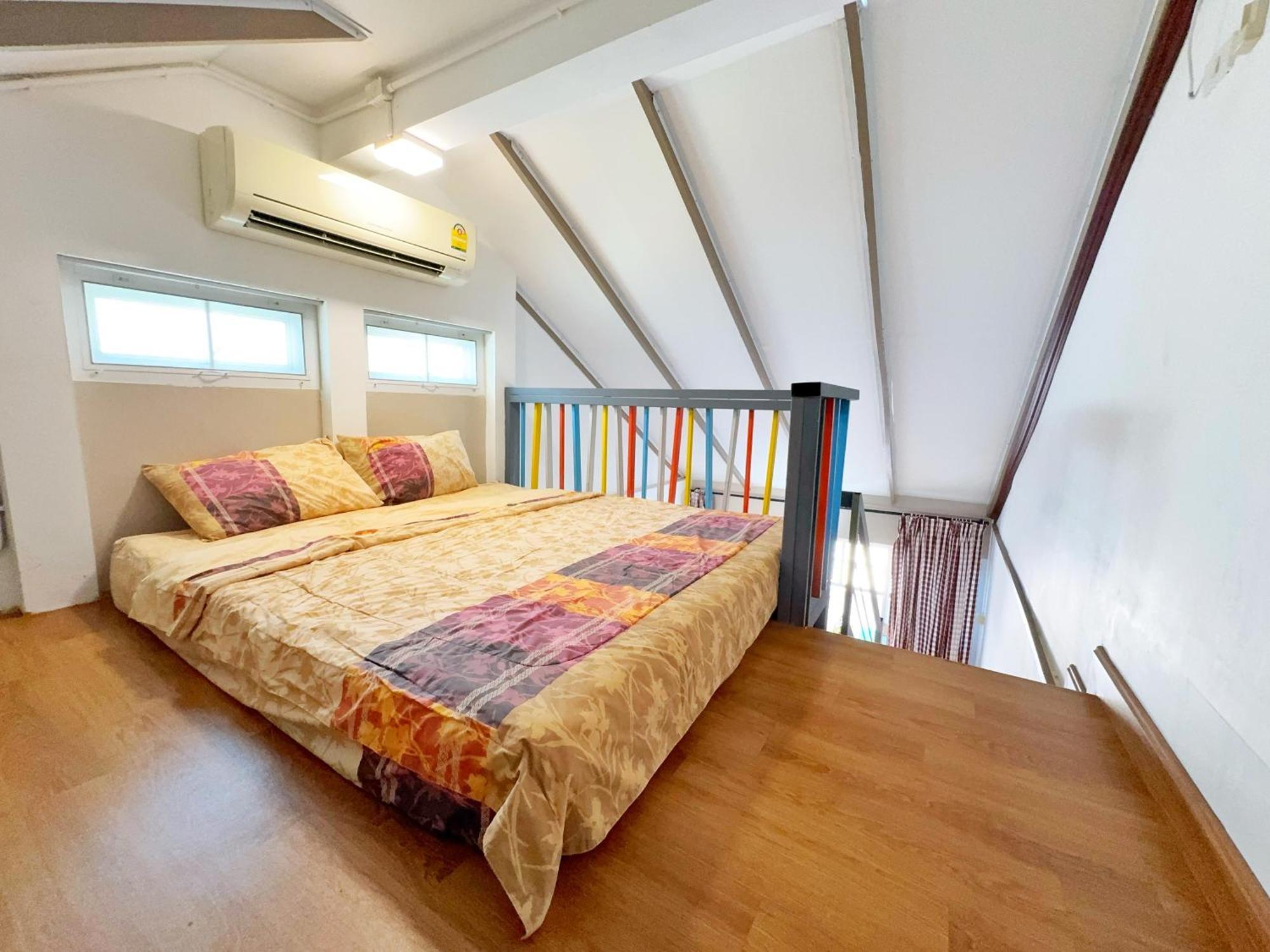 3 Bedroom House, 200 Meters To Workspace, Pet Friendly Holiday home Pattaya