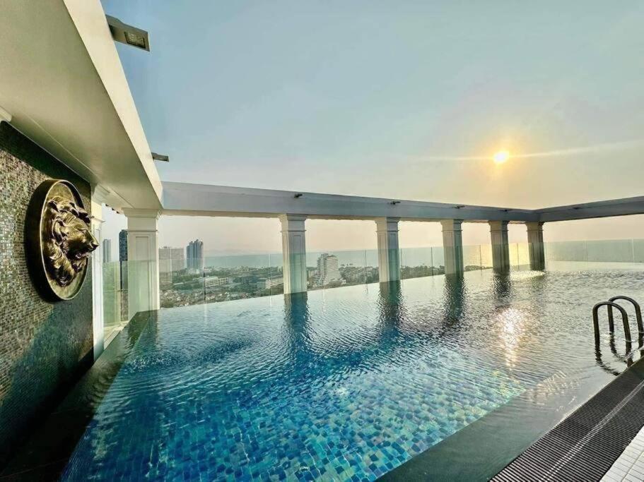 Empire Tower *