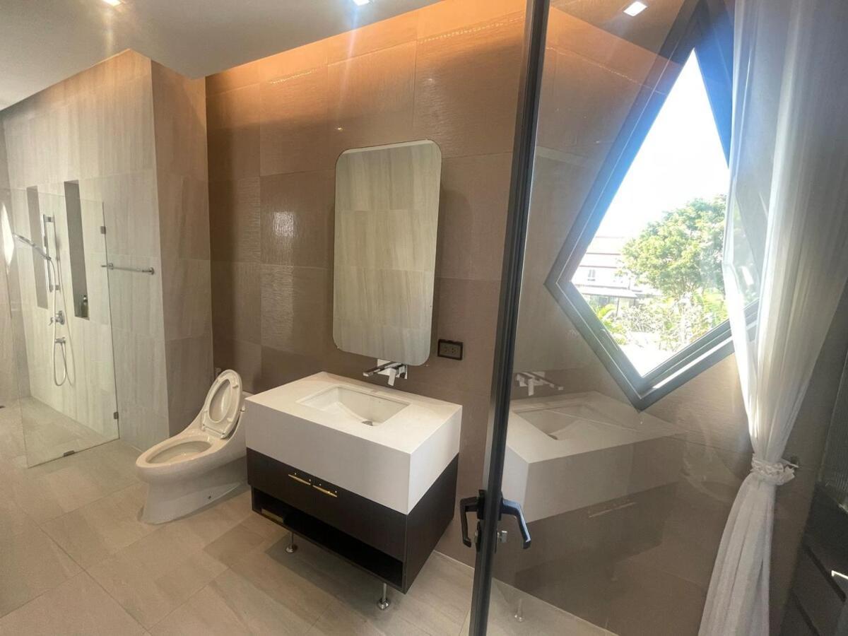 Inara 4 Pattaya