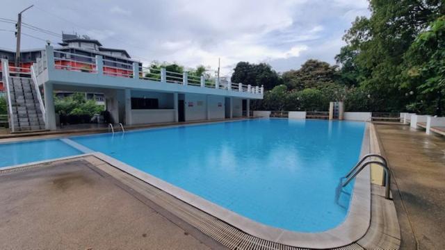 250 Metre Stroll To Walking Street - Yensabai Condotel Pattaya