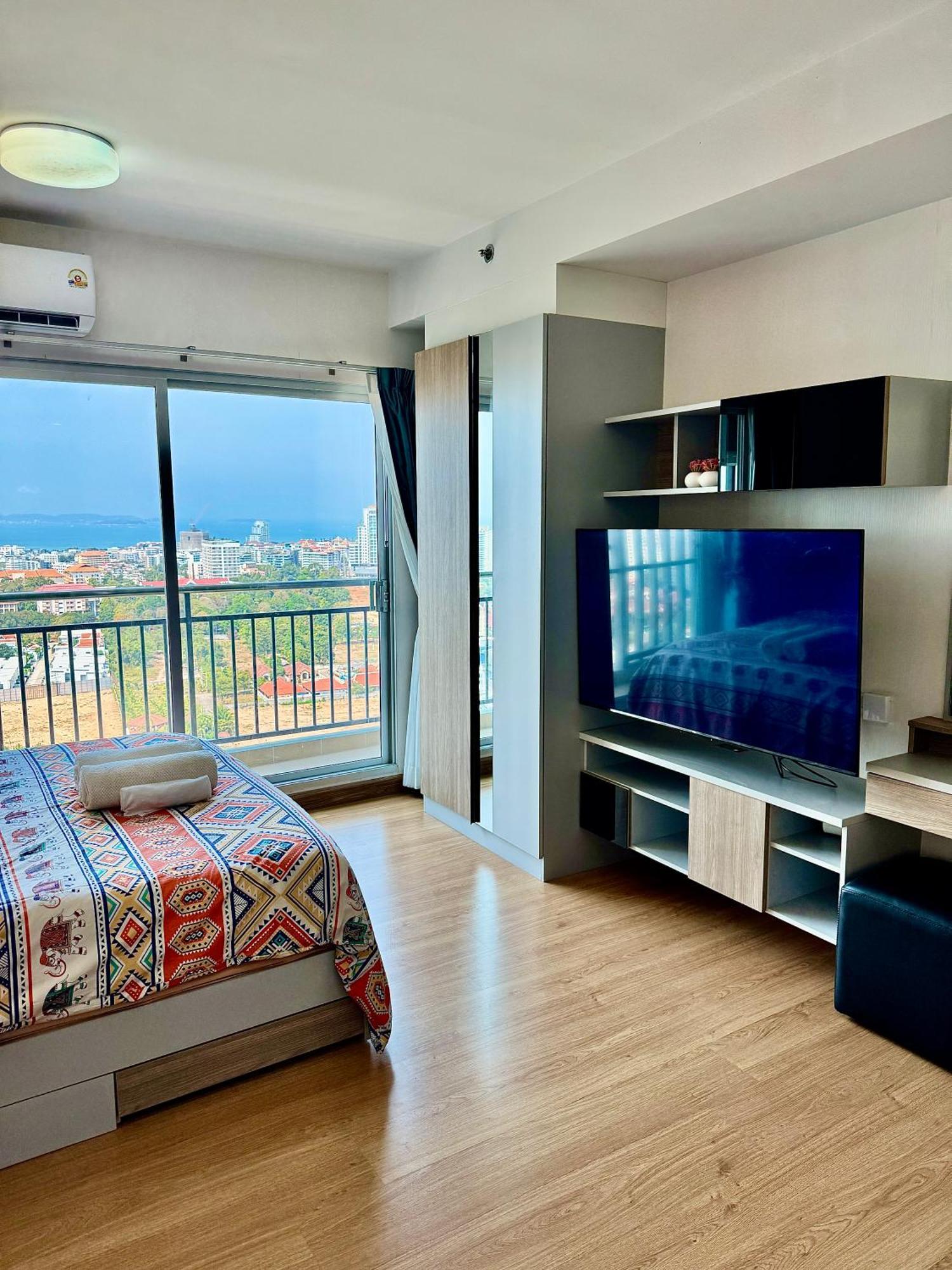 Apartment Supalai Sea View Luxury