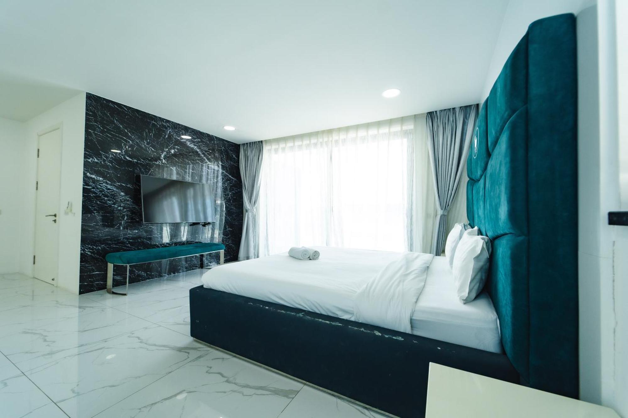 D9 Tagvilla Palm Spring In 8 Bedroom * Pattaya
