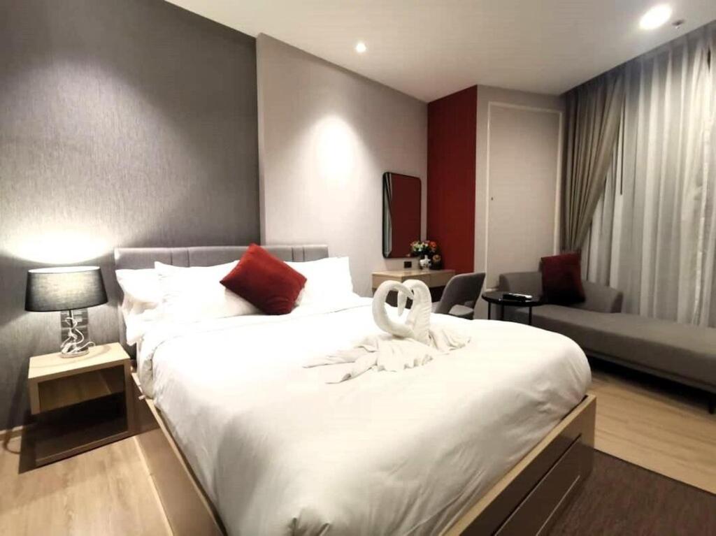 Maxhome At Edge Apartment