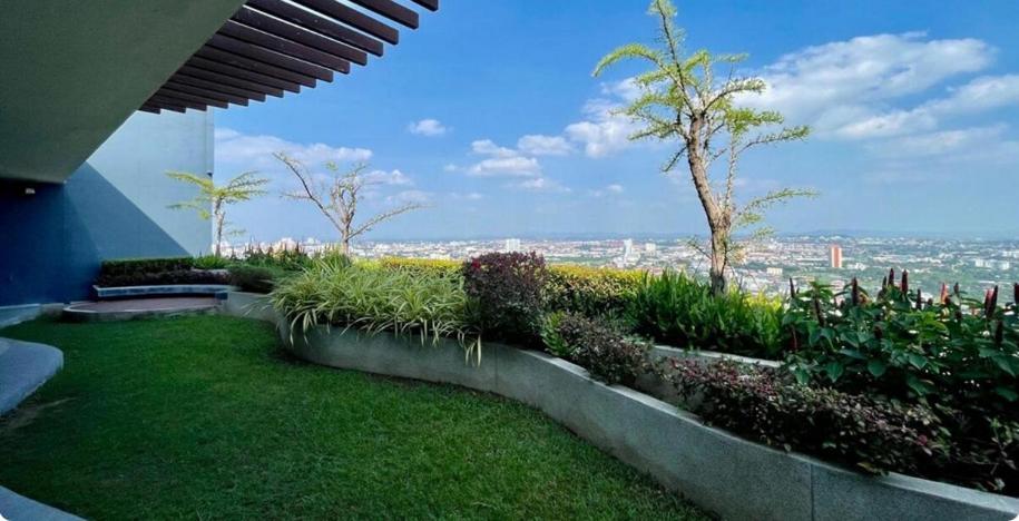 Cosy Sea View Apartment Pattaya