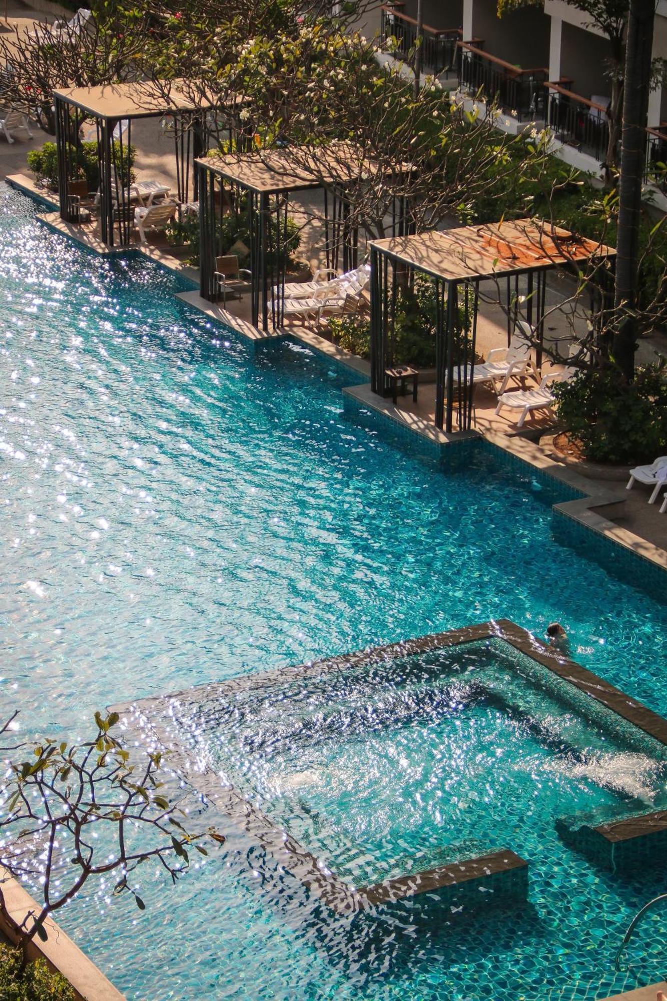 Welcome World Beachfront Pattaya