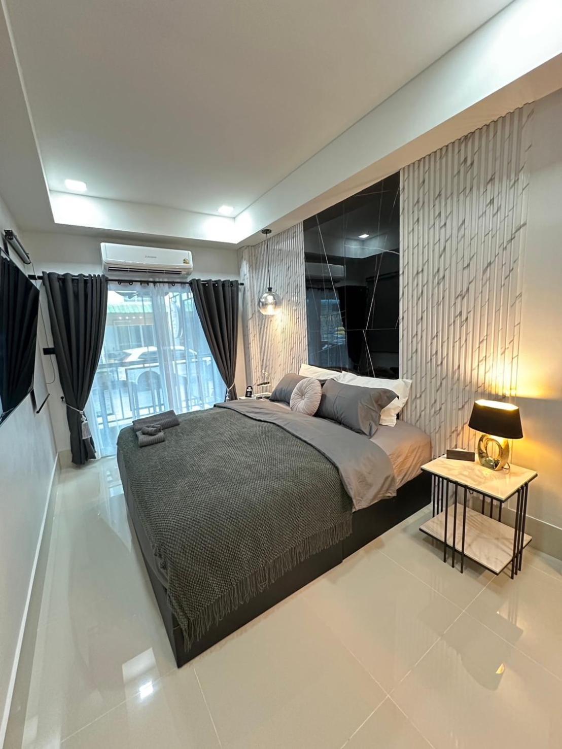 Viraplace1# Aparthotel *