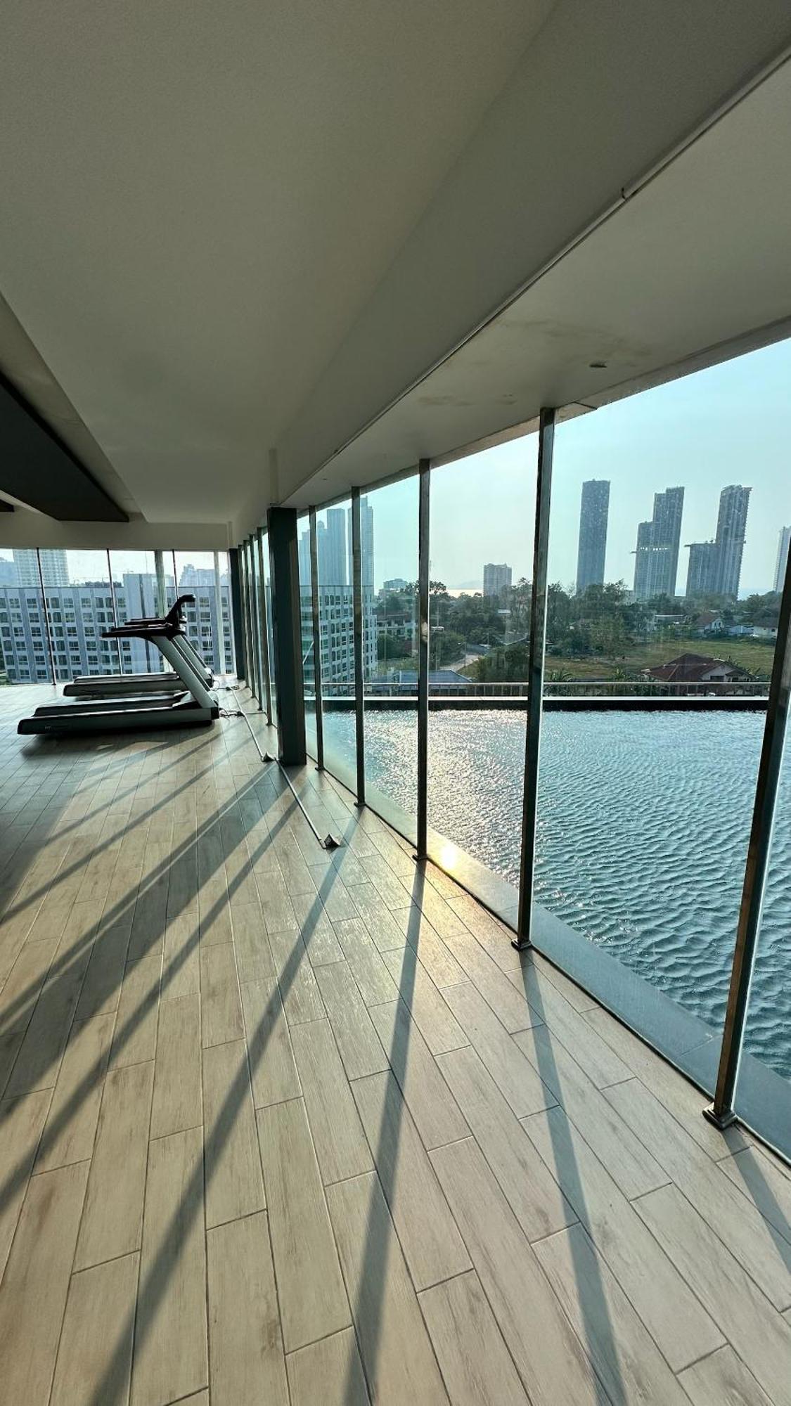 Apartment The Prim Grand Wongamat N103 - Spacious Near The Sea