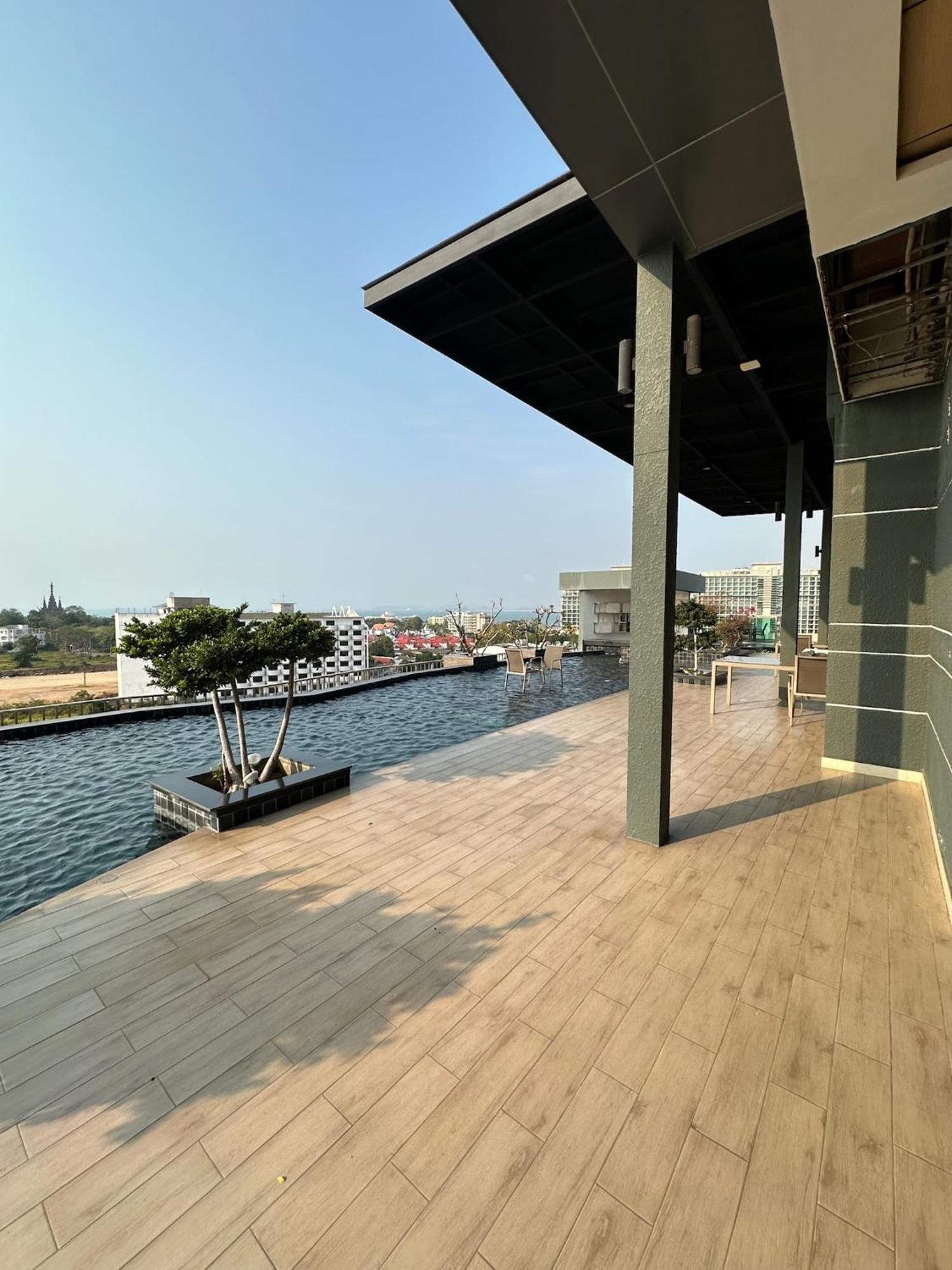 The Prim Grand Wongamat N103 - Spacious Near The Sea