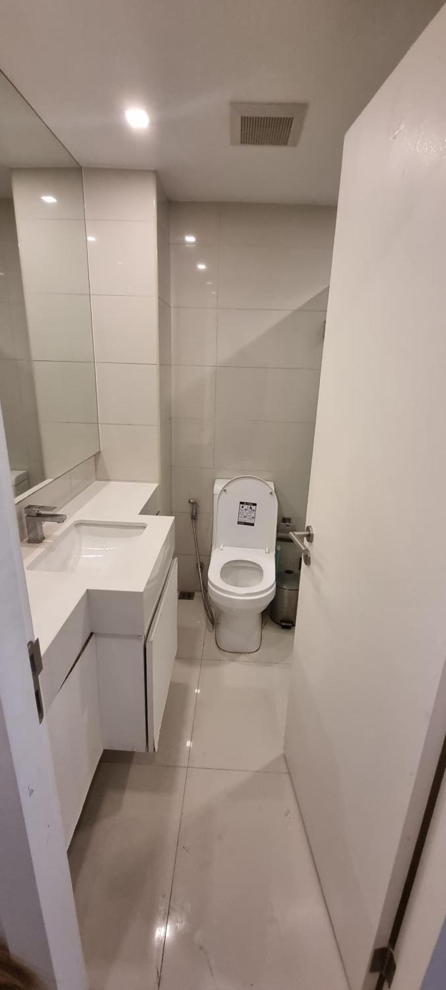 Apartment Center Residentes Ccr Y *