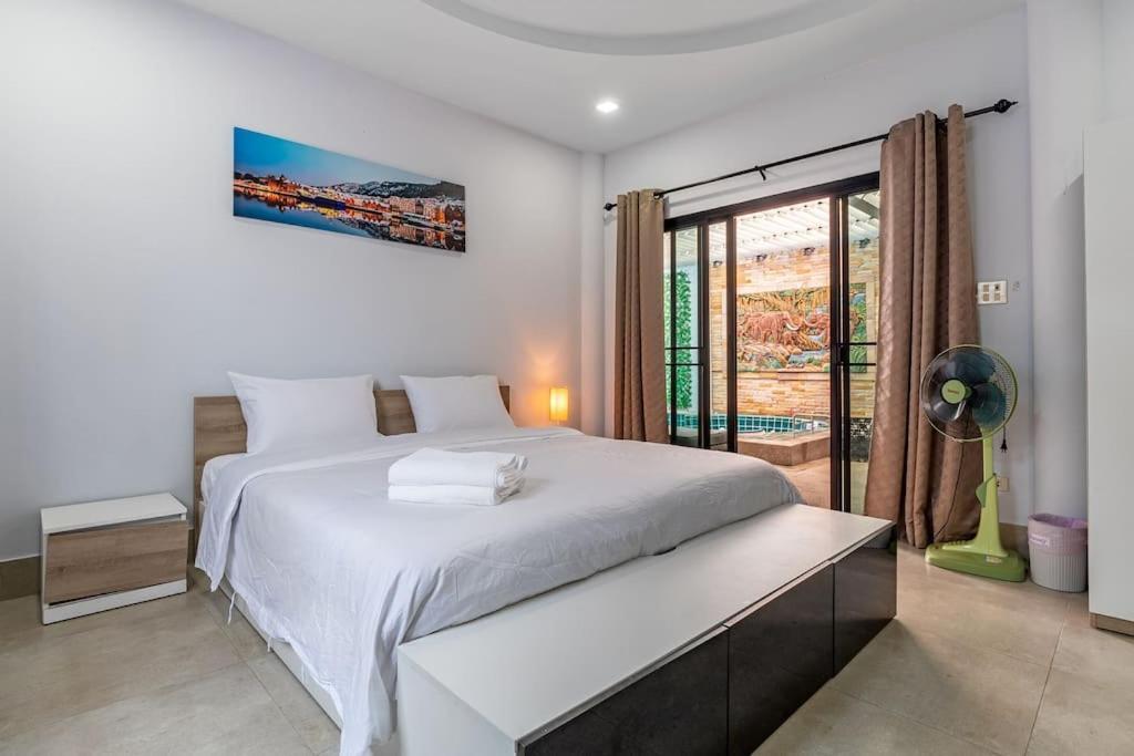 Villa Luxury Thai Style Pool In Downtown Pattaya, Close To Walking Street *