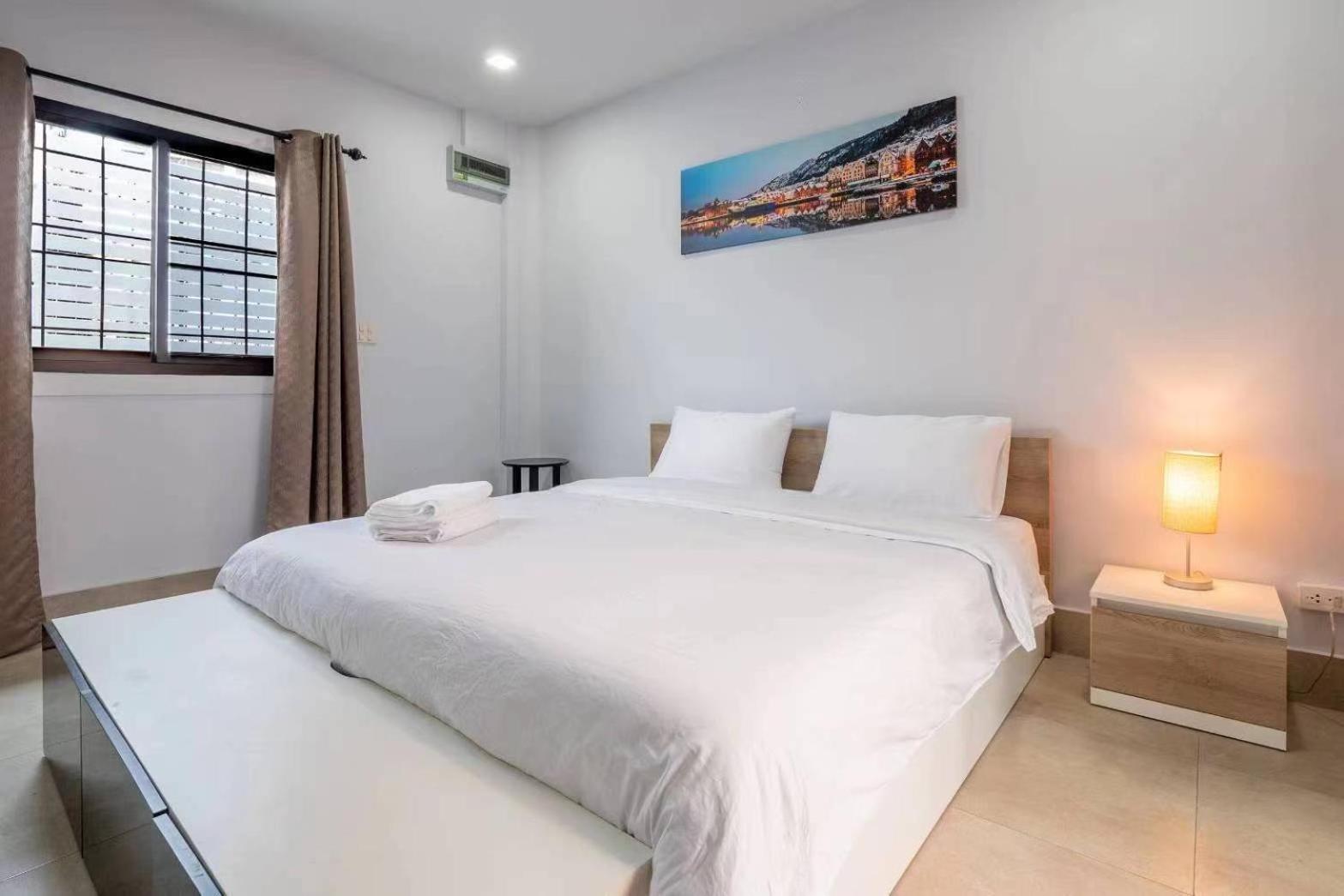 Villa Luxury Thai Style Pool In Downtown Pattaya, Close To Walking Street *