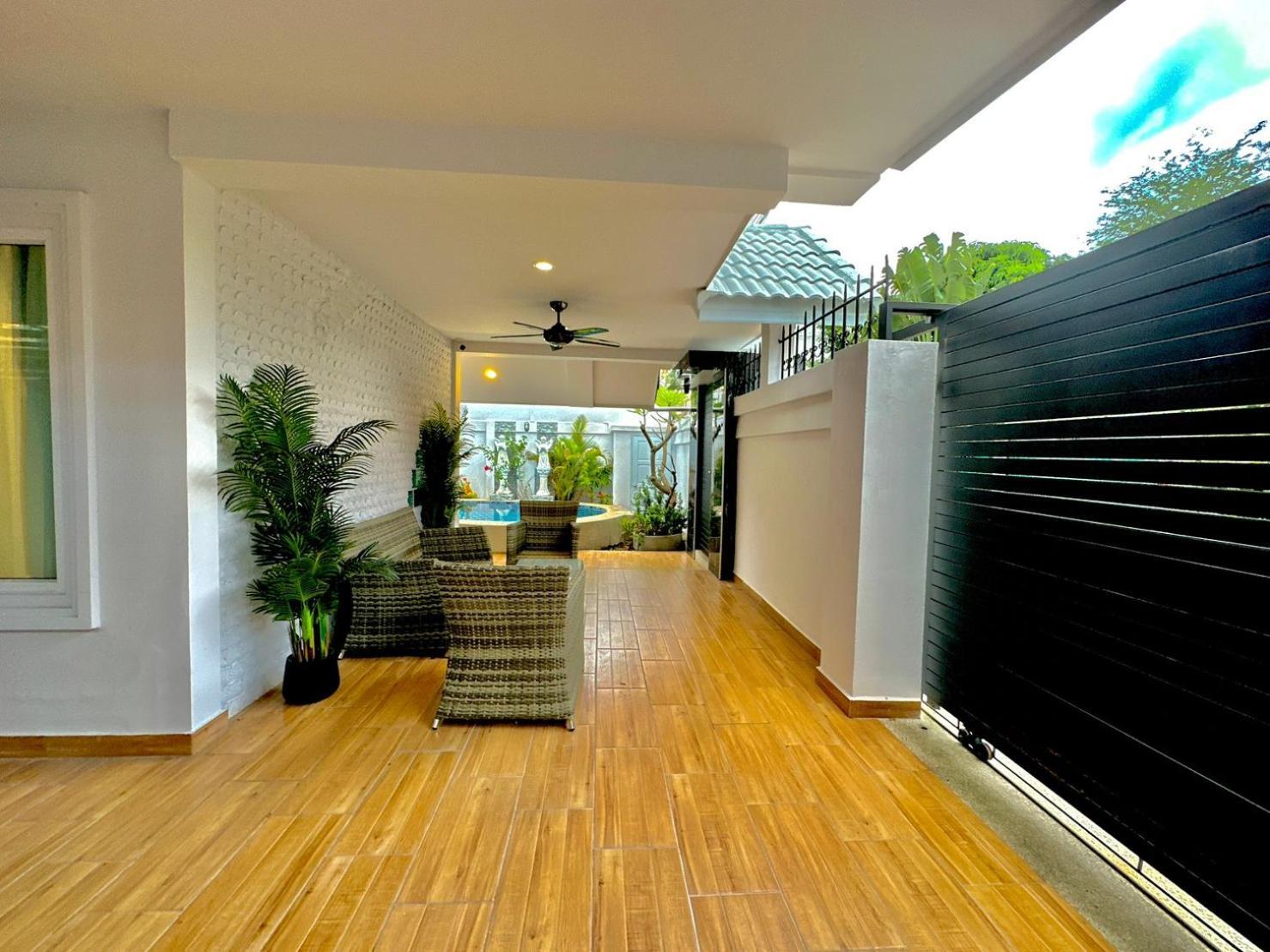 Tagvilla Suksabai In 04 Bedroom * Pattaya
