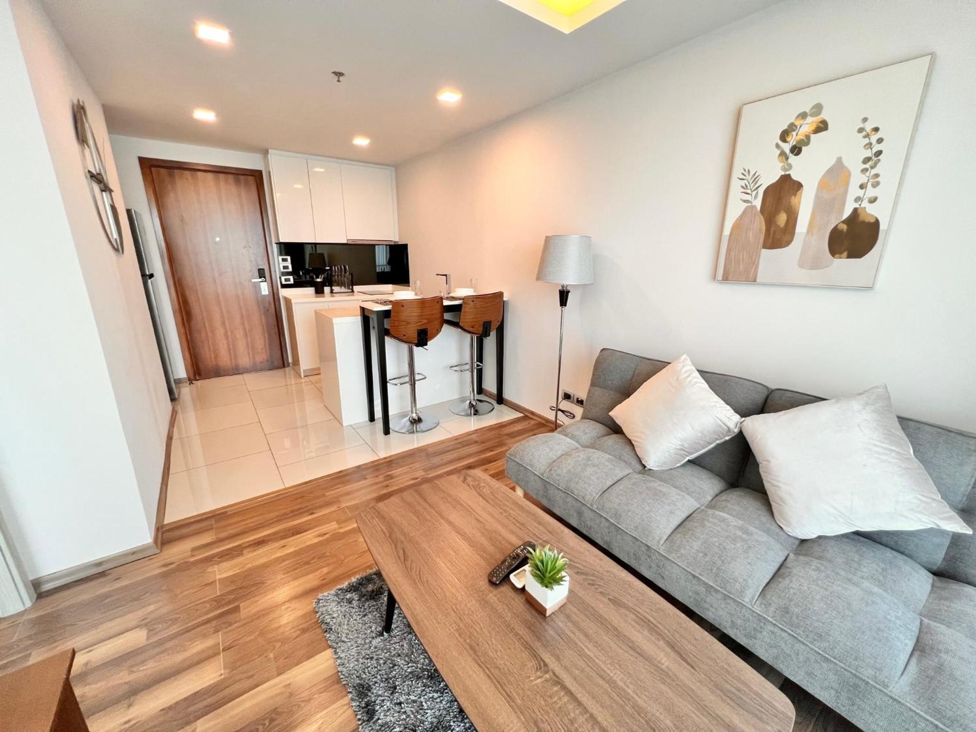 Apartment Better Than 1 Bedroom In Peak Towers Pattaya