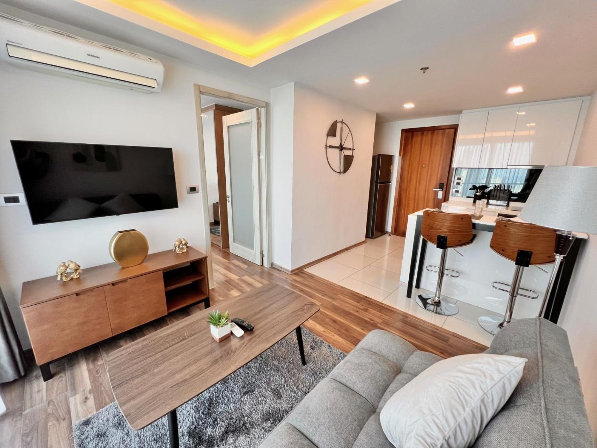 Better Than 1 Bedroom In Peak Towers * Pattaya