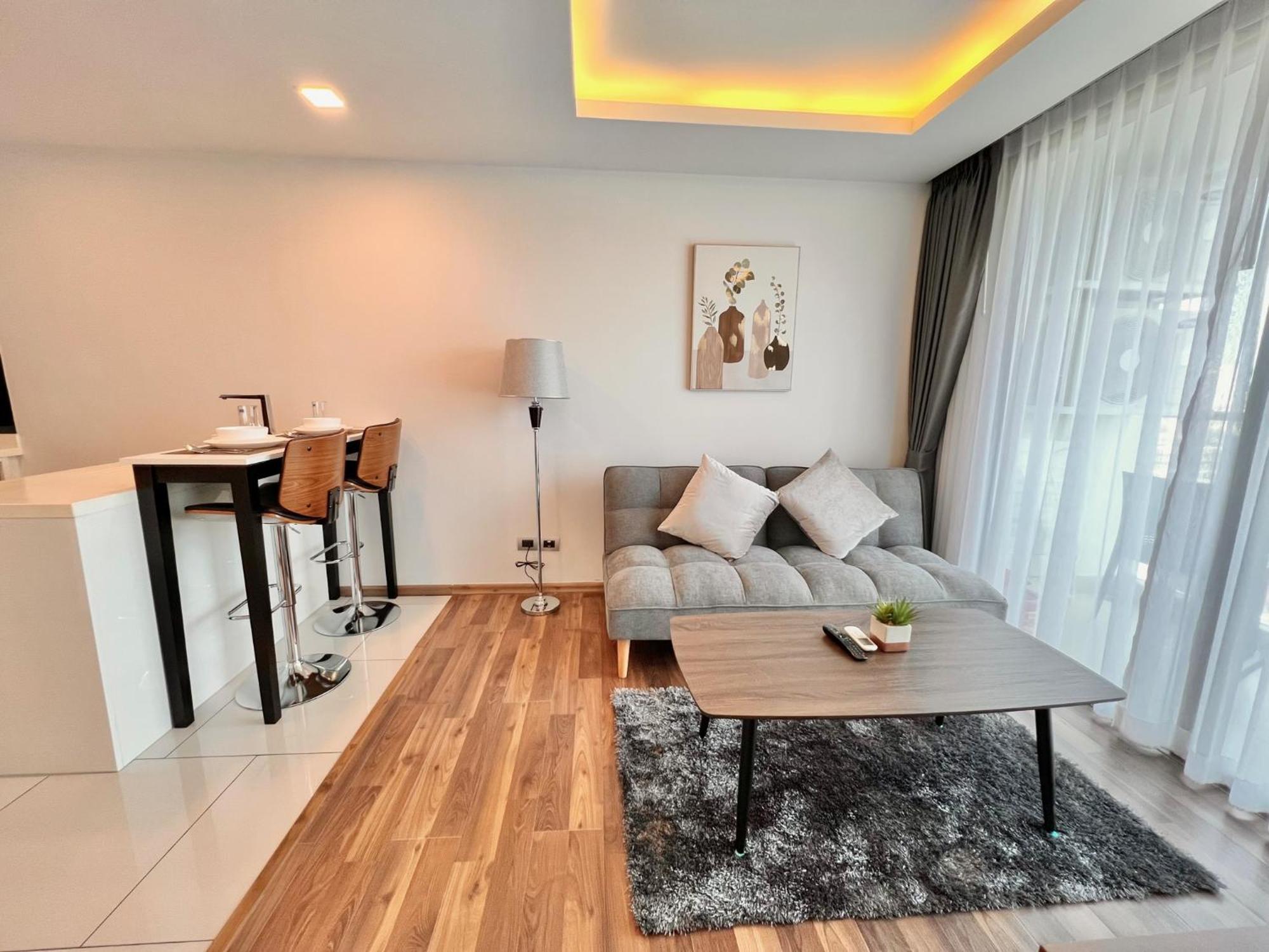 Apartment Better Than 1 Bedroom In Peak Towers Pattaya