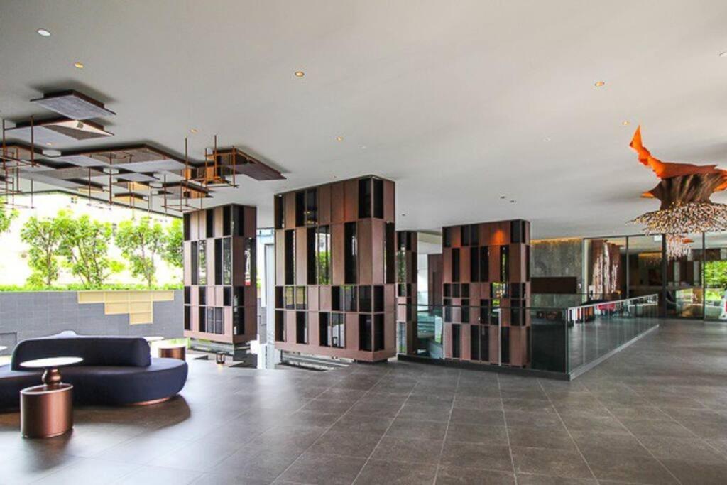 Modern Luxury Edge 1 Bedroom Seaview *