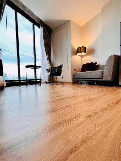 Modern Luxury Edge 1 Bedroom Seaview