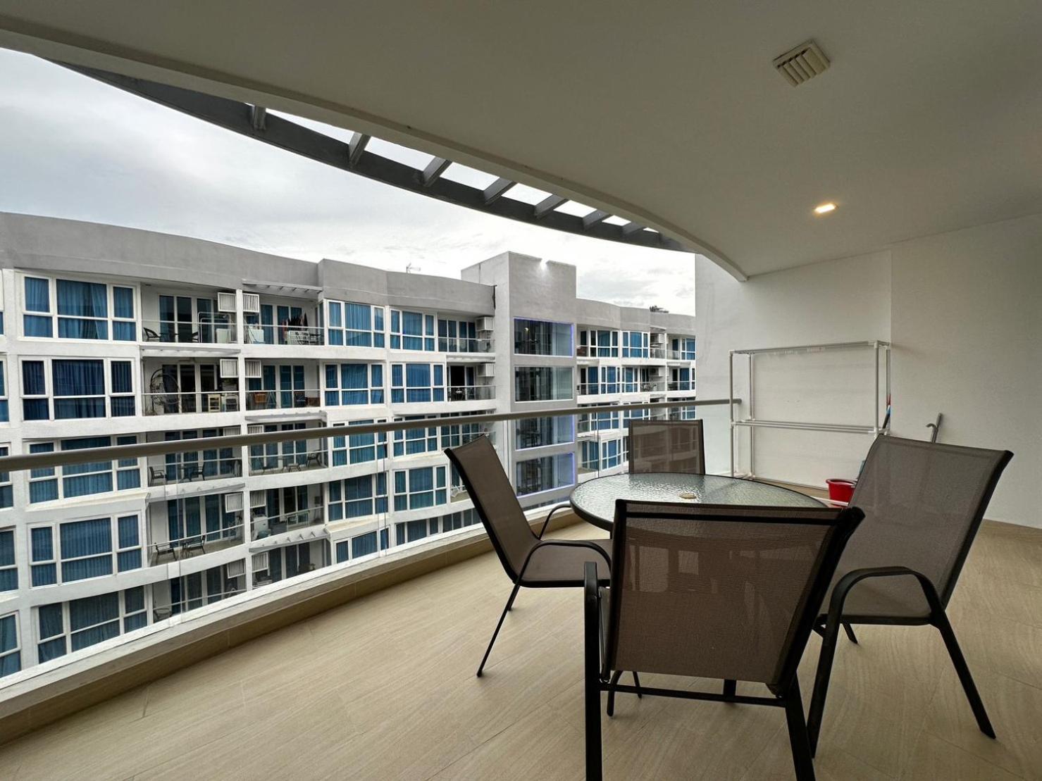 Apartment Grand Avenue By Monthstayz Thailand