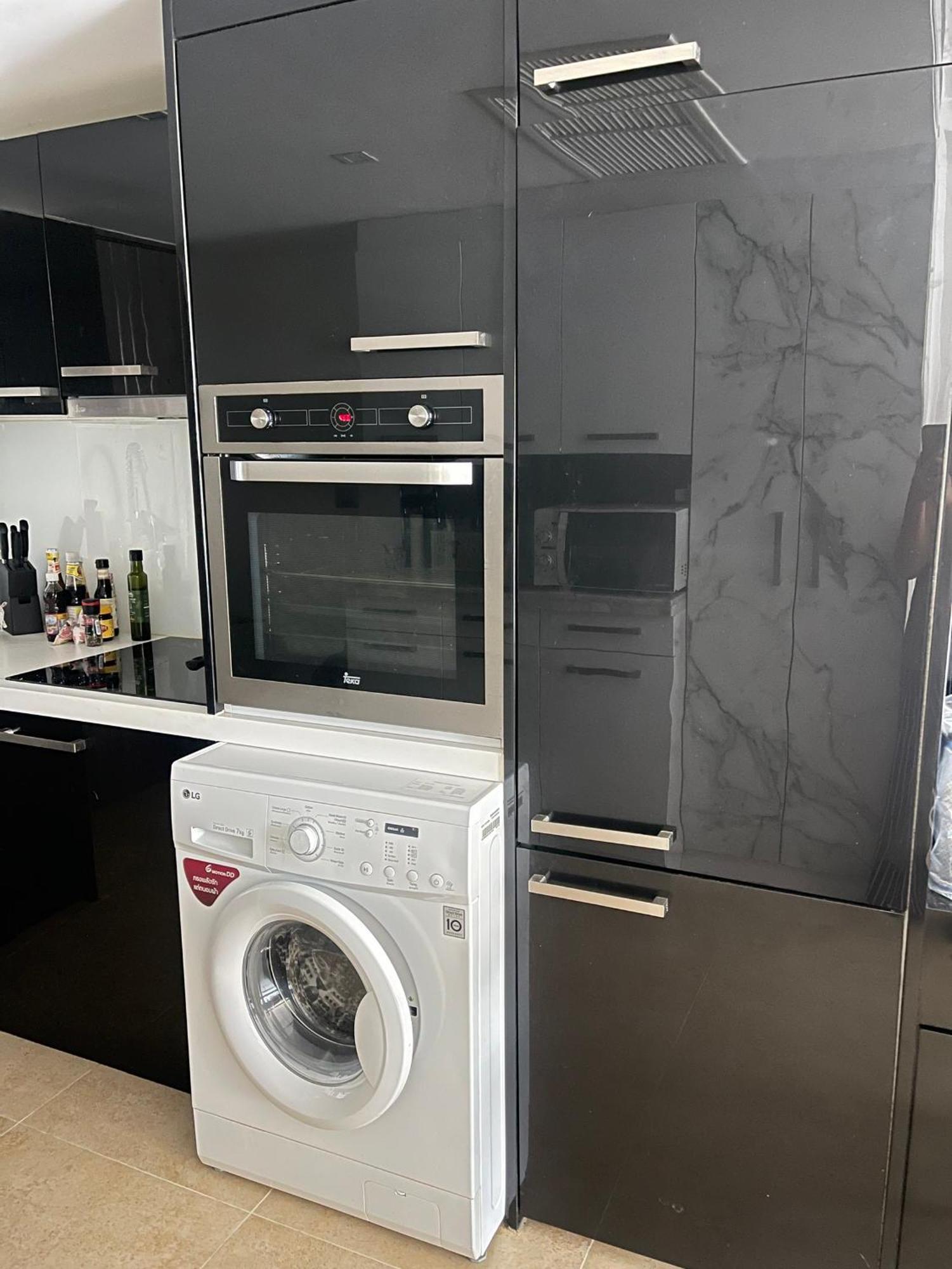 2 Bedrooms Near Apartment Pattaya