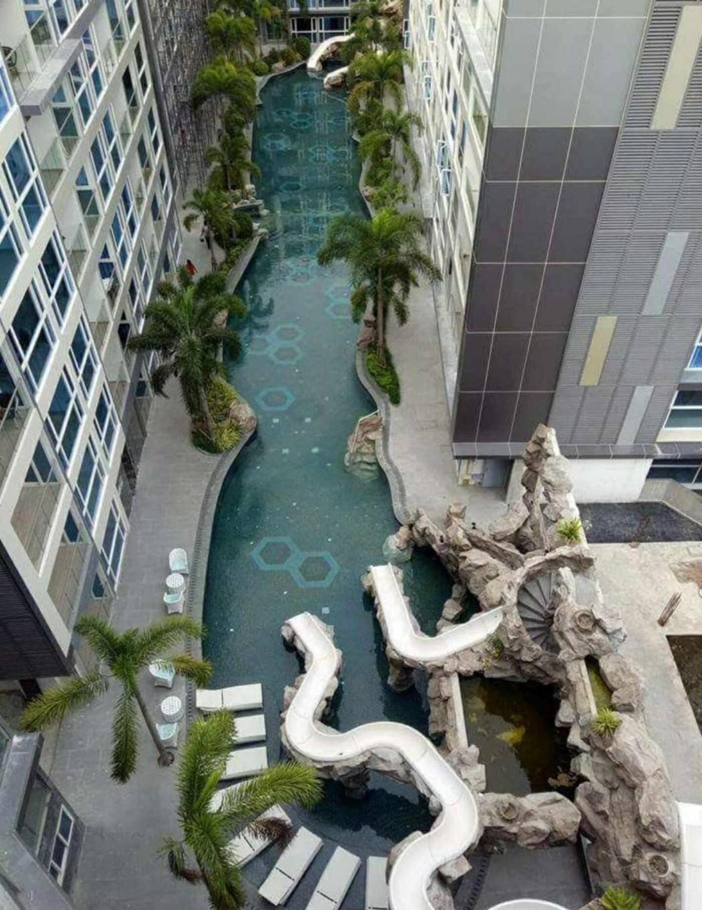 Apartment 2 Bedrooms Near *