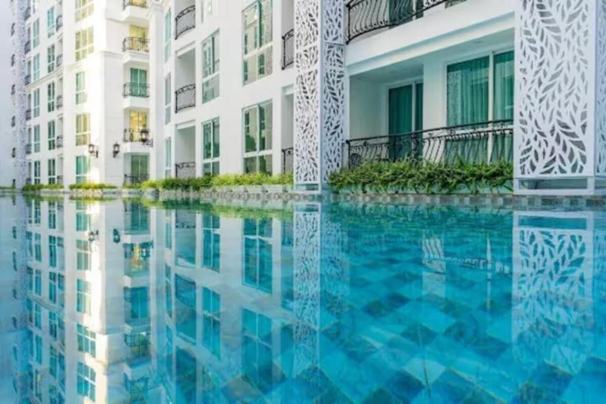 Apartment Olympus Direct Pool Access