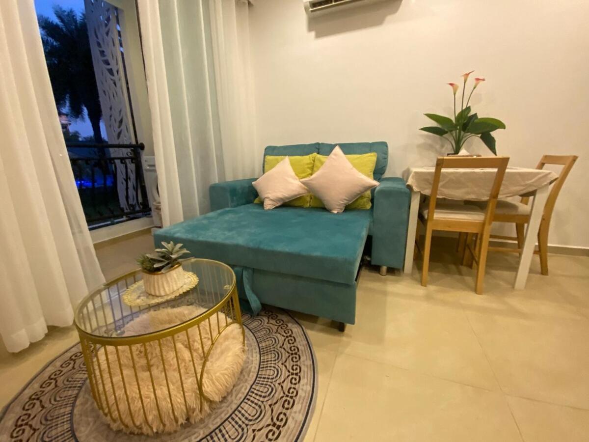 Olympus Direct Pool Access * Pattaya