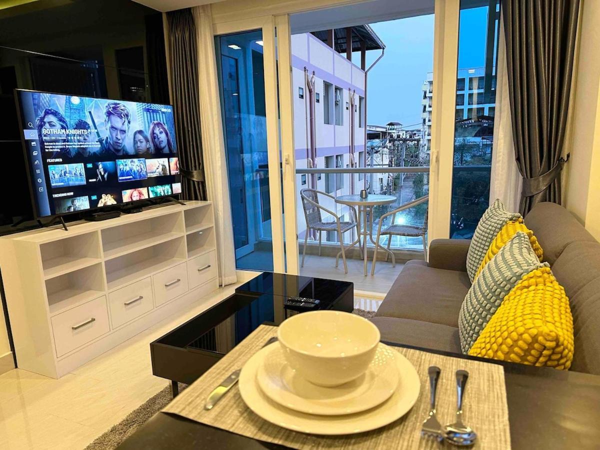Apartment Luxury - Centre - Grand Avenue - 405 Pattaya