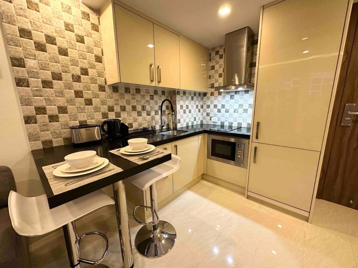Luxury - Centre - Grand Avenue - 405 Pattaya