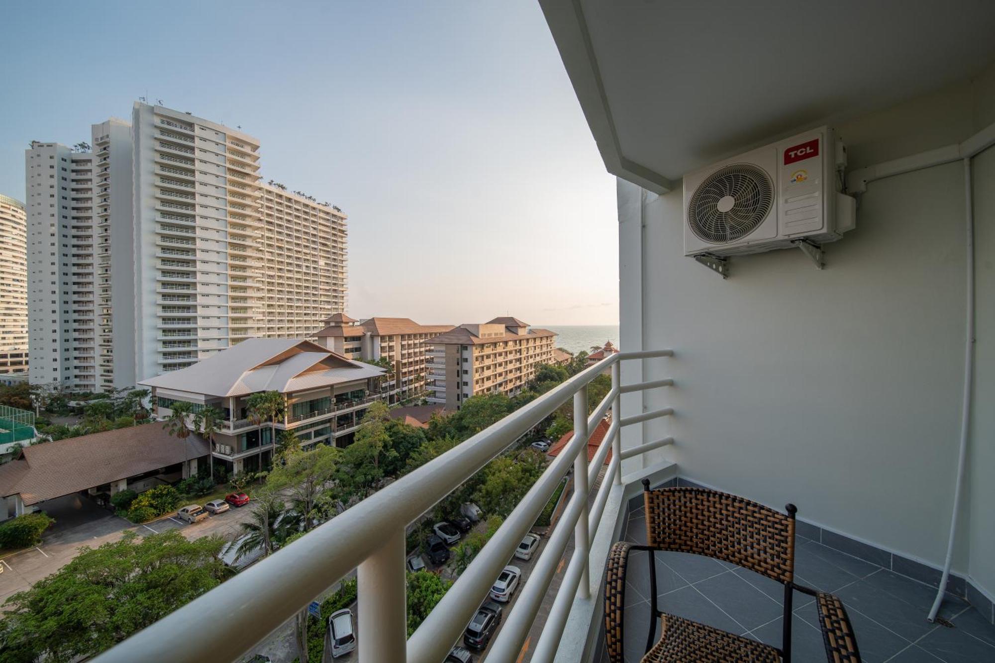Apartment Jomtien Seaside At View Talay 5 *