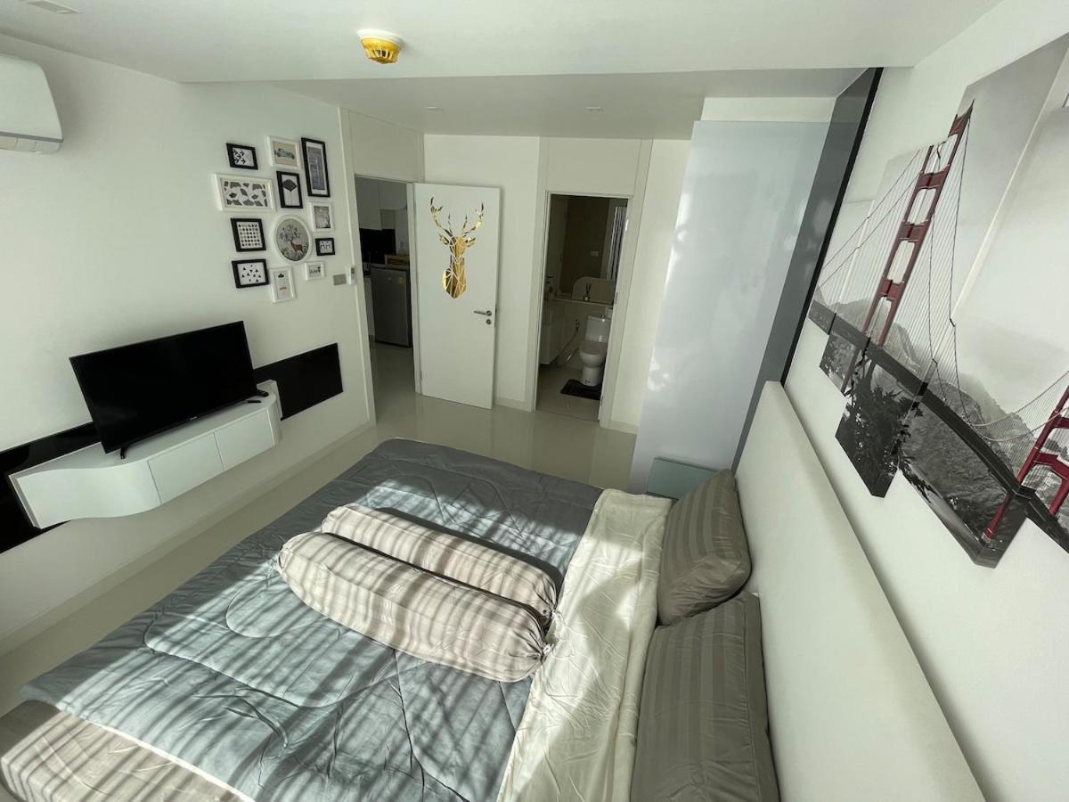 Stylish - Ultra-fast Fiber Internet, Pool, Sauna, Gym, Smart Tv, Guest Friendly Apartment