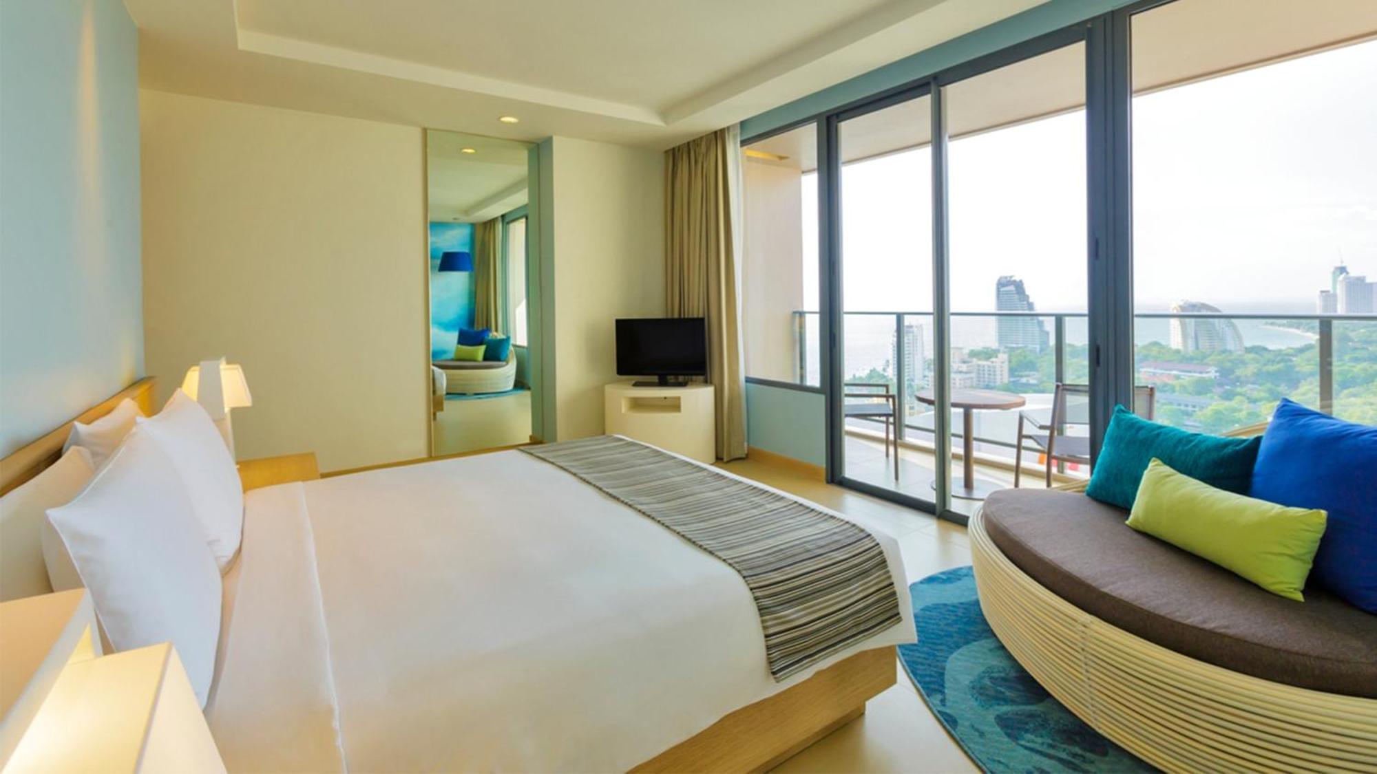 Hotel By Ihg 4*