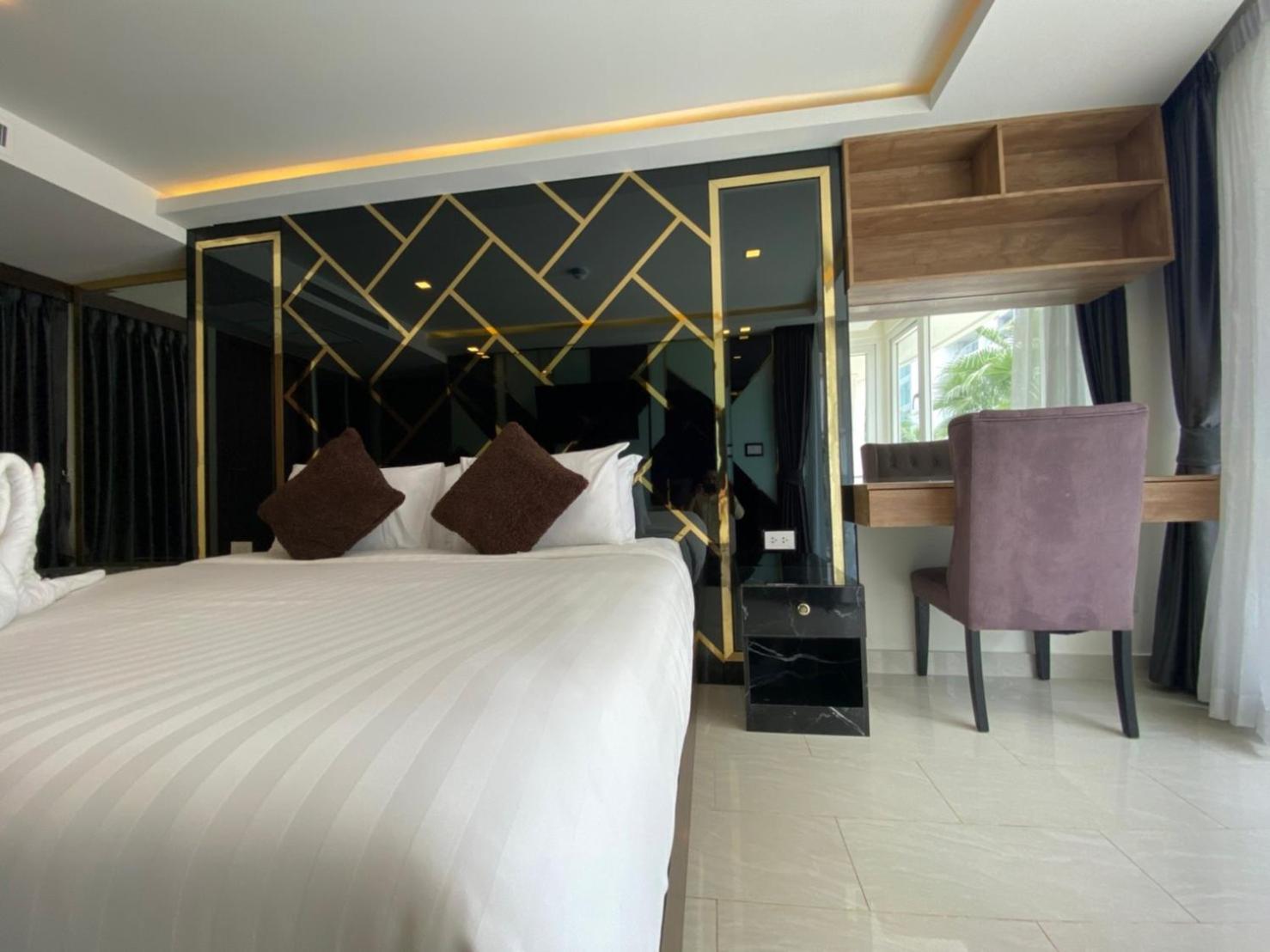 Grand Avenue By Monthstayz Thailand *