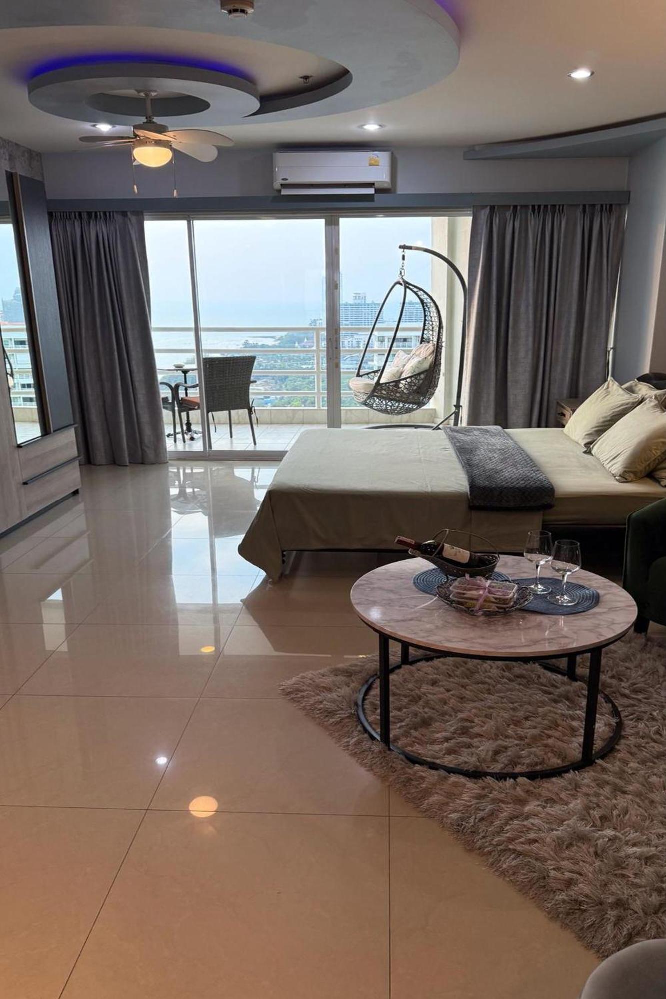 Apartment View Talay 7 Seaview