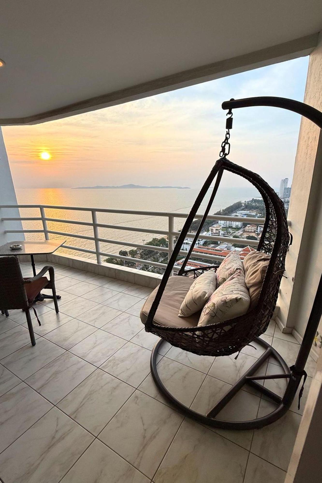 Apartment View Talay 7 Seaview