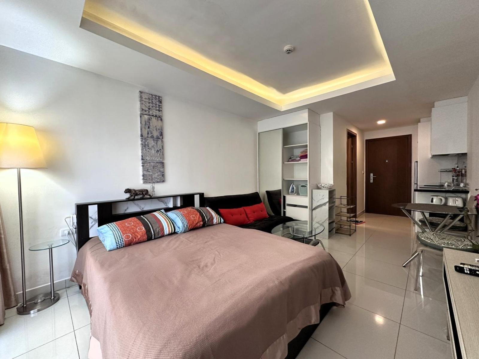 C-view 4 By Thaiminatorpattaya Apartment *