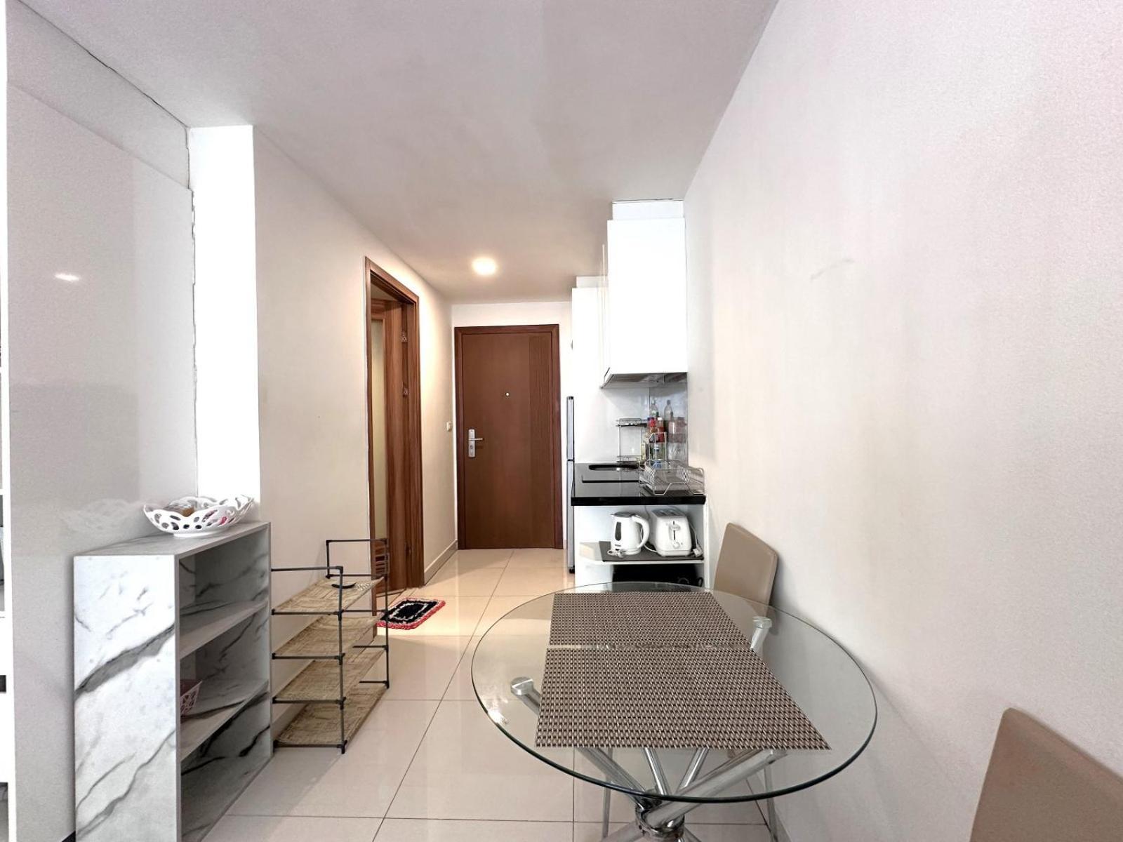 C-view 4 By Thaiminatorpattaya Apartment