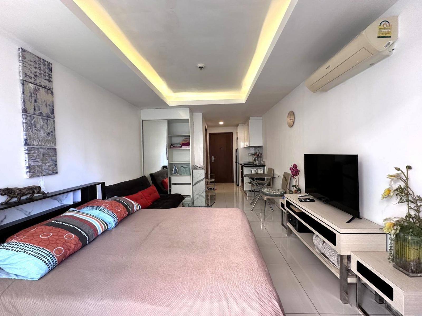 C-view 4 By Thaiminatorpattaya Apartment