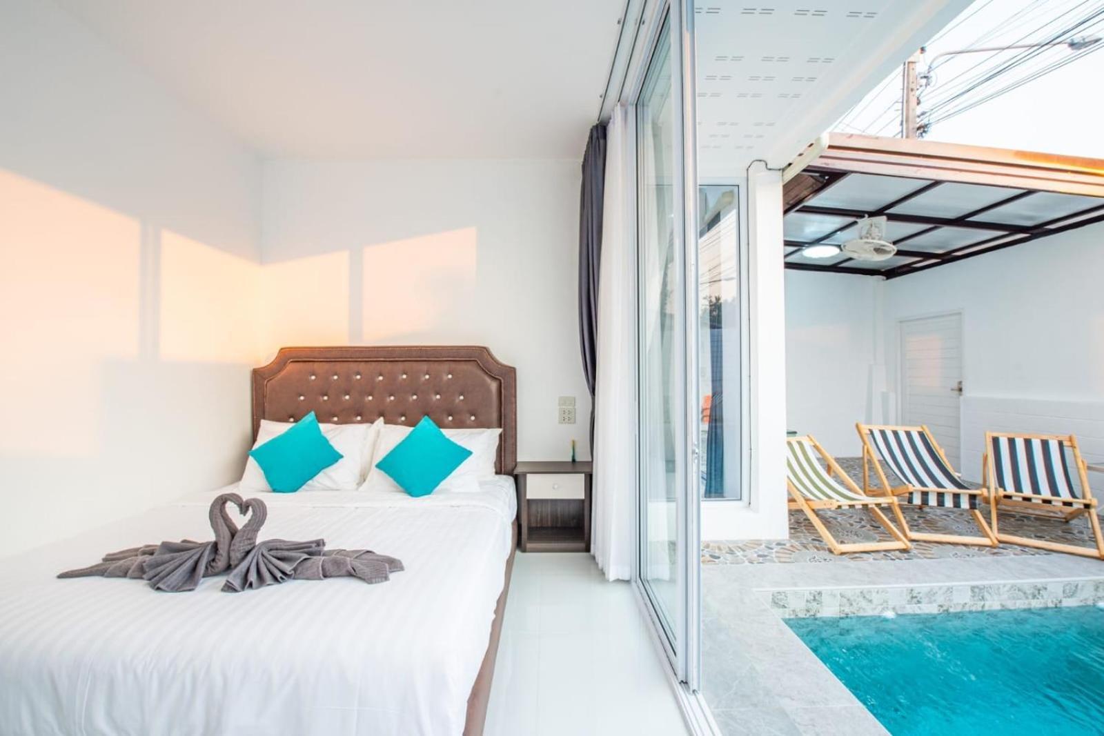 Villa 3 Bedroom Pool Royal Park Village